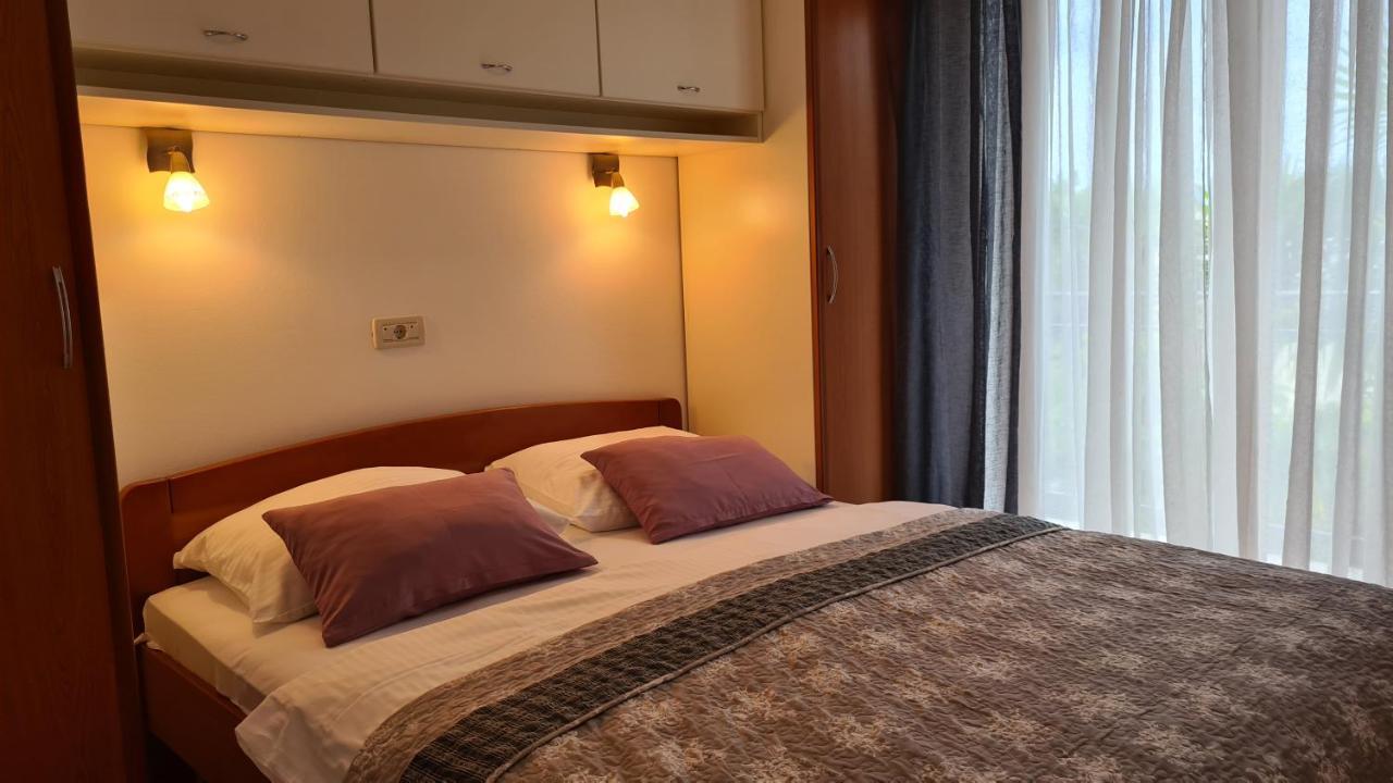 Villa Amalia Apartment 2 Malinska Ngoại thất bức ảnh